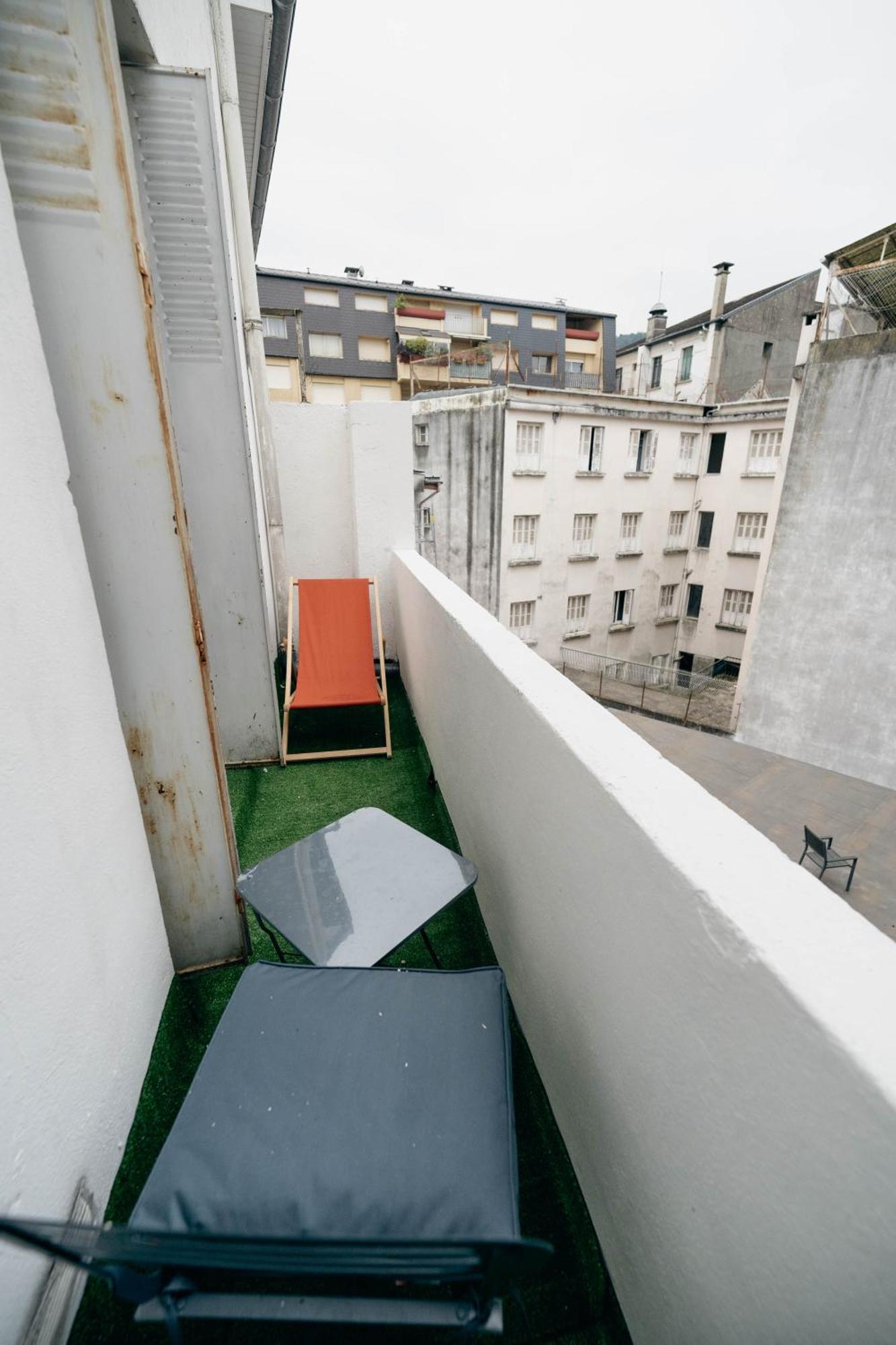 Verdant Oasis - Proche Du Centre - Wifi Gratuit - Parking A Proximite Lourdes Exterior photo